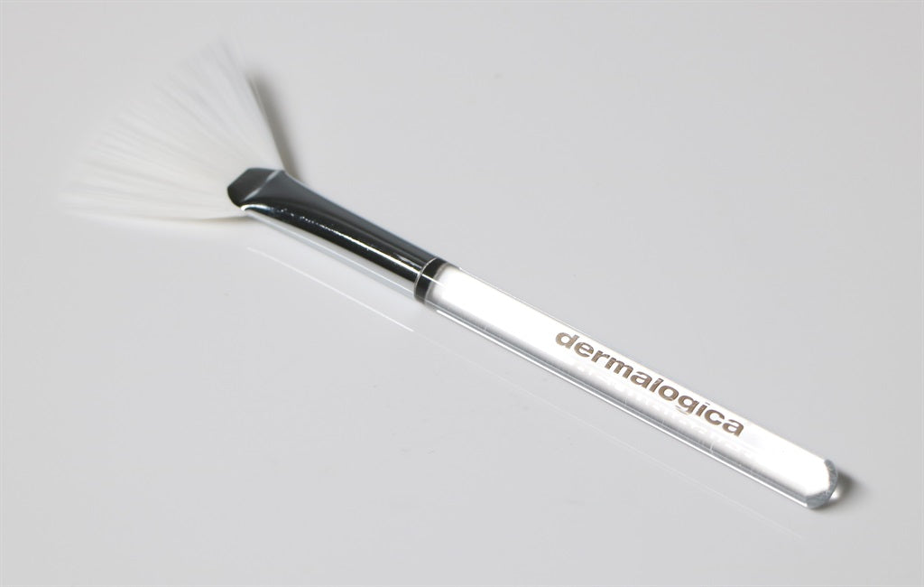 Fan Masque Brush